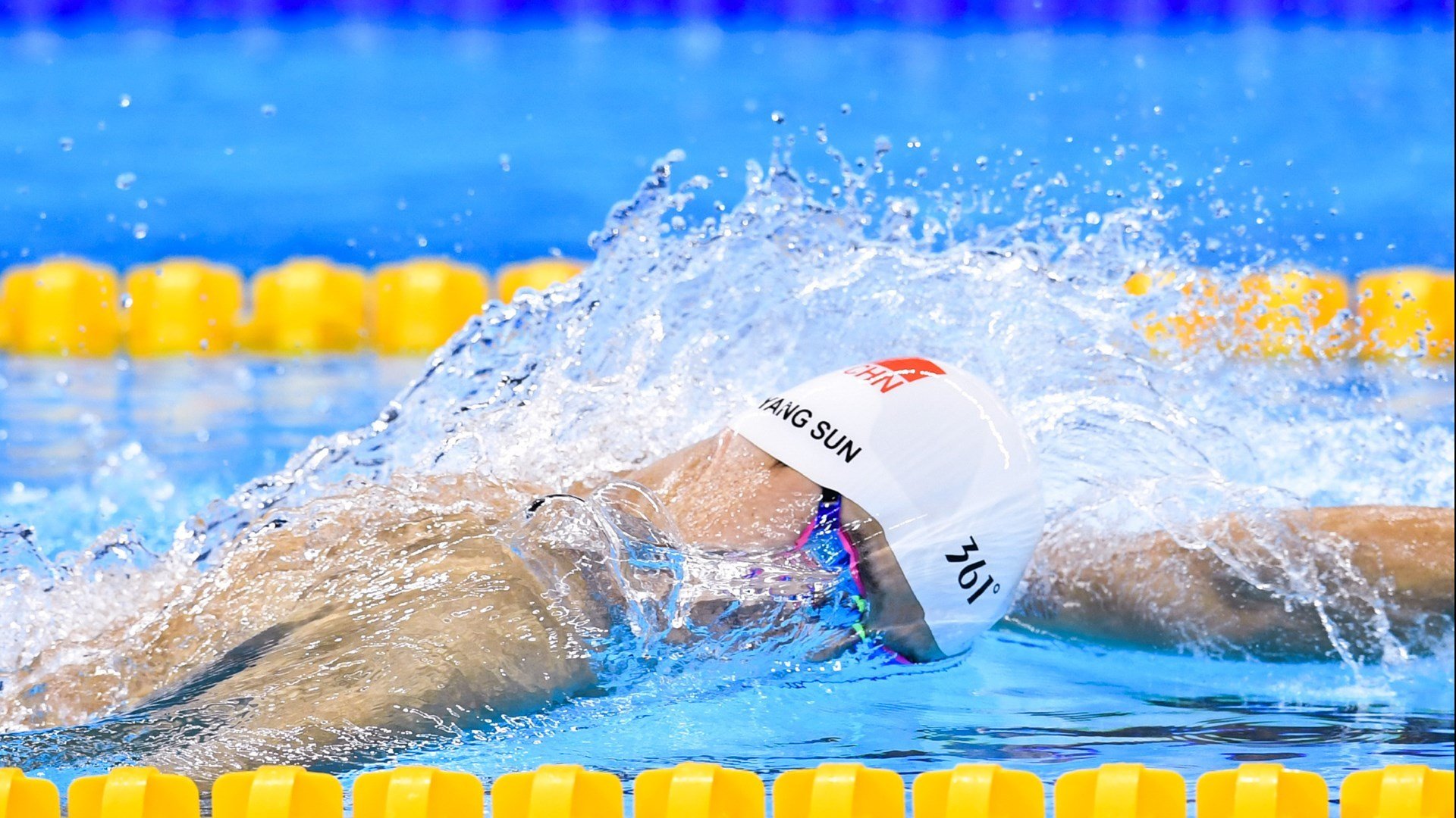 运动员公益:用行动温暖社会,点亮希望之光,公益运动文案