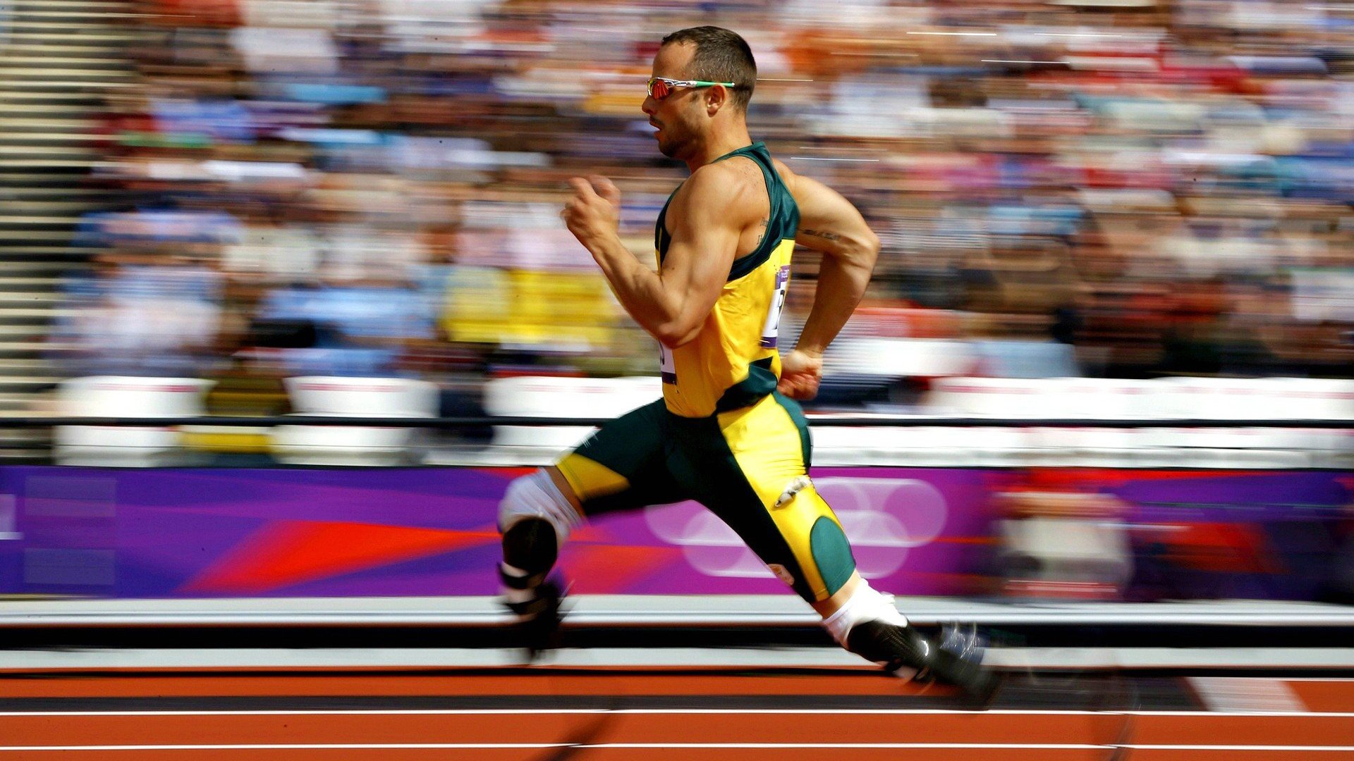 国际极限跑酷公开赛，城市天际线上的极速挑战，城市天际线公路限速